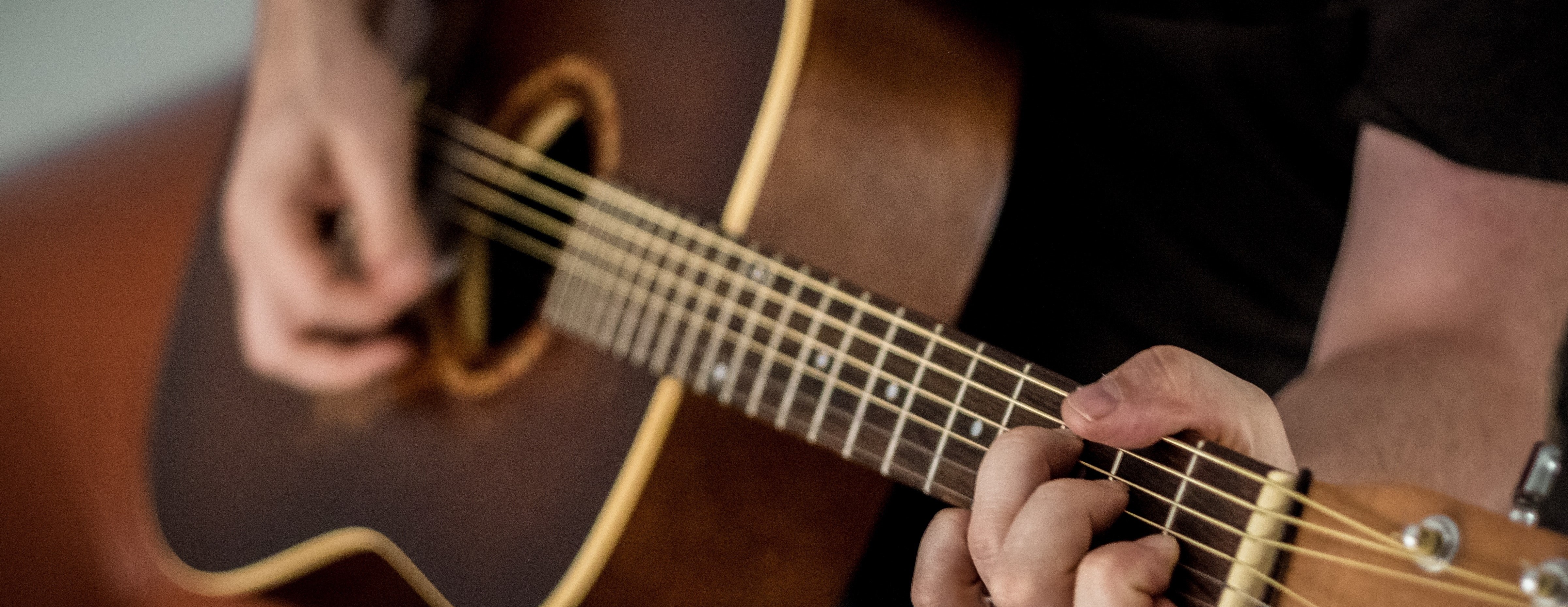 Music*Raymond Burley Guitar Recital*Sunday 13th July, 3pm